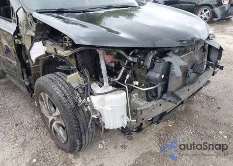 2017 Toyota Rav4 Le z USA, uszkodzony, nr VIN 2T3ZFREV1HW390953